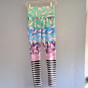 Vibrant Green and Blue Leggings with Bold Patterns
